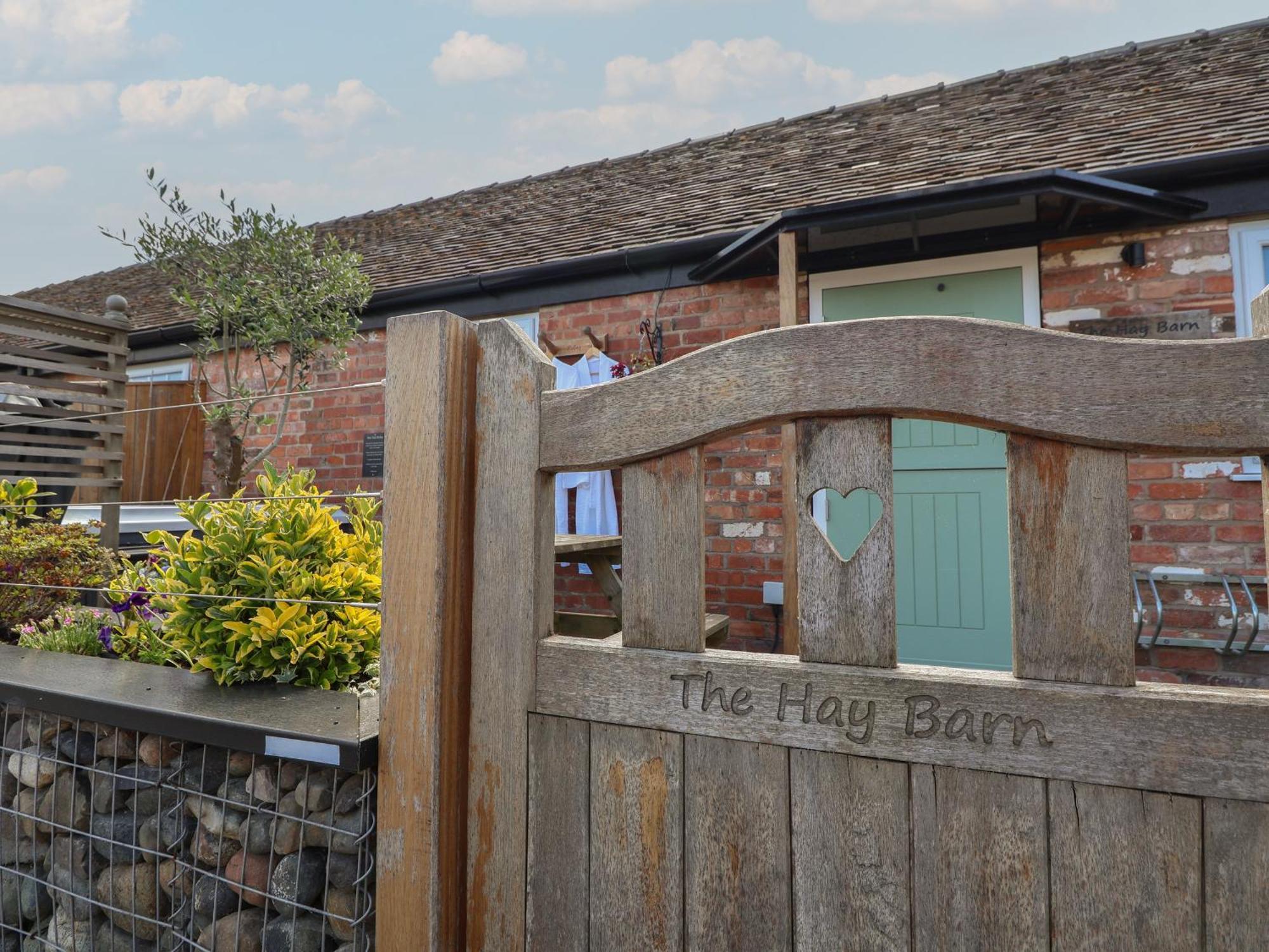 The Hay Barn Villa Chester Exterior photo